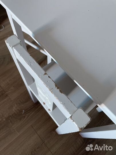 Столы, стулья