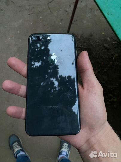 iPhone 8 Plus, 64 ГБ