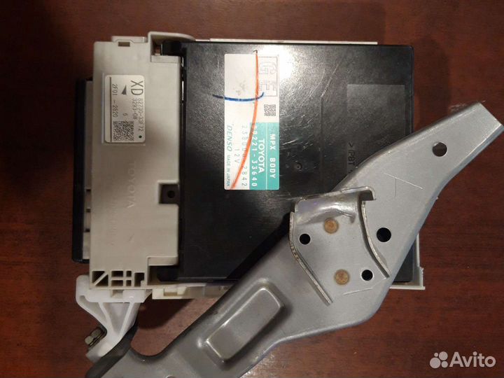 Блок электронный Toyota Camry с 2011г. 89221-33640