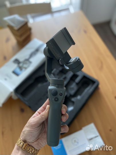 Стабилизатор для смартфона DJI Osmo Mobile 2
