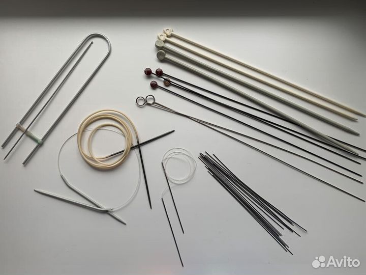 Вязальные спицы, крючки
