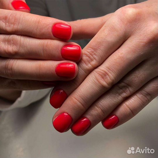 Маникюр, педикюр, наращивание ногтей