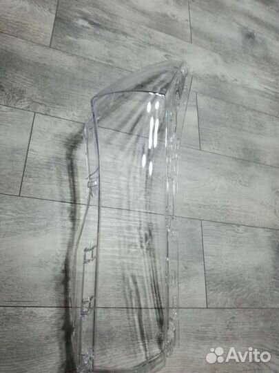 Стекло фары Toyota Corolla 180 (2014-16)