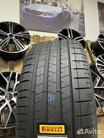 Pirelli P Zero PZ4 255/40 R18 99Y