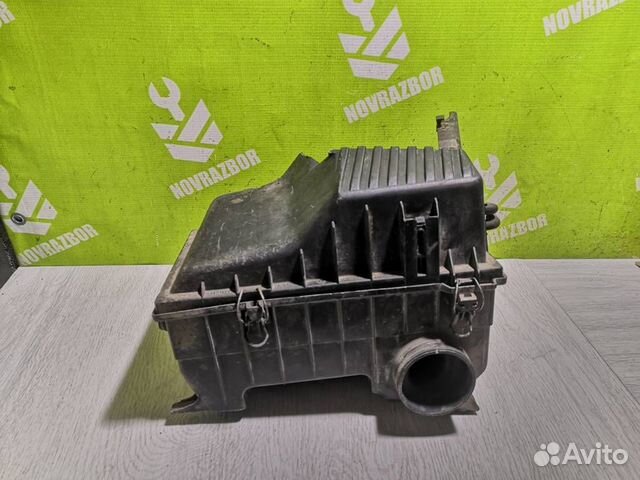 Корпус воздушного фильтра Фольксваген Пассат Б3