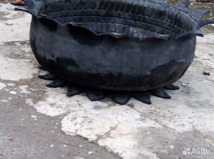 Клумба из покрышек