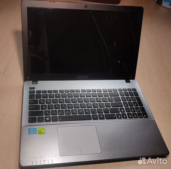 Ноутбук Asus x550c