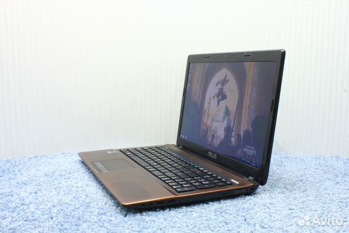 Ноутбук для современных игр 4 ядра/8GB озу/SSD/15,6