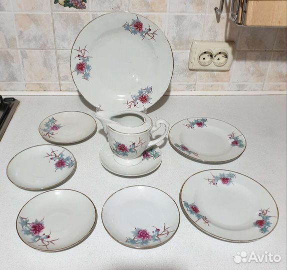 Остатки фарфорового сервиза Китай 50-е гг