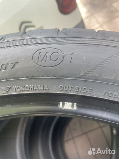 Yokohama Advan Sport V107 325/35 R22 и 285/40 R22 110Y