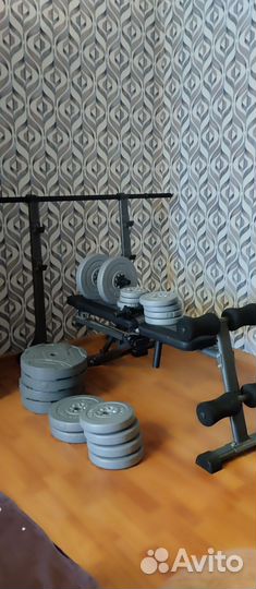 Скамья для жима со стойкой, штангой, блинами