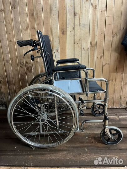 Инвалидная коляска. Новая