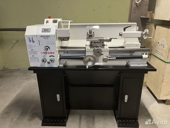 Токарный станок