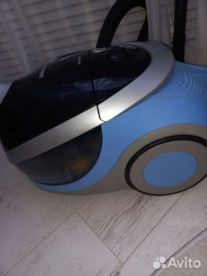 Пылесос Samsung с аквафильтром