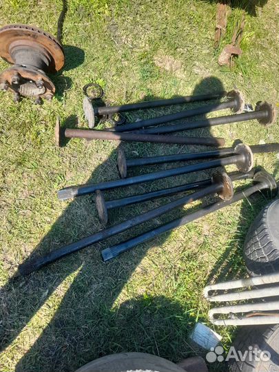 Продаю полуоси на ЗИЛ бычок подходят на вилы куна