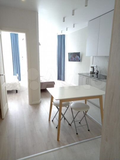 2-к. квартира, 40 м², 8/17 эт.