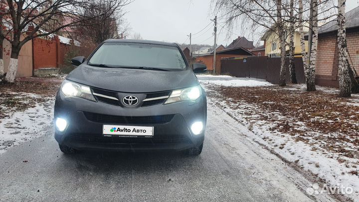 Toyota RAV4 2.0 CVT, 2014, 235 000 км