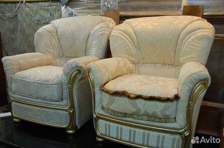 Перетяжка и замена обивки стульев / банкеток