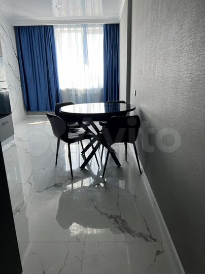 3-к. квартира, 98,2 м², 17/24 эт.