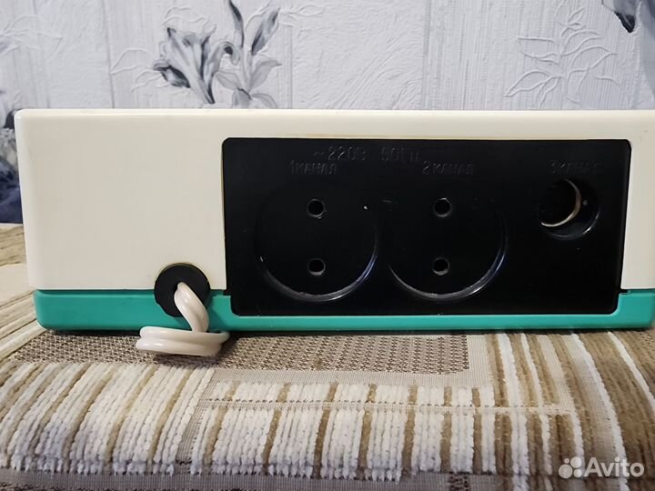 Часы будильник СССР Сигнал-201 в рабочем состоянии