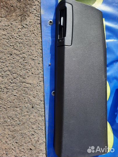 Обшивка стойки Bmw X5 4.8I E70 N62N 4.8I 2008