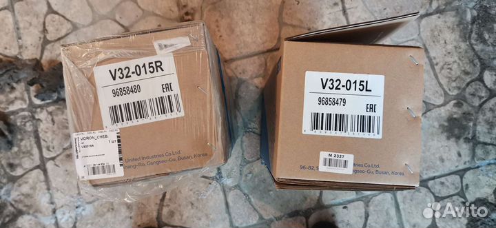 Продаю стойки jett V32-015R, V32-015L