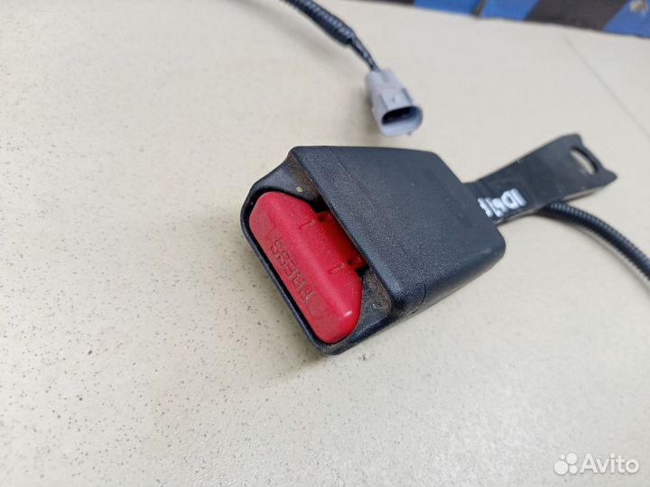 Ответная часть ремня безопасности Land Cruiser (15