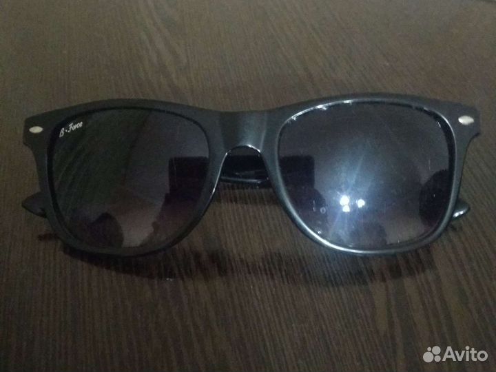 Солнцезащитные очки женские