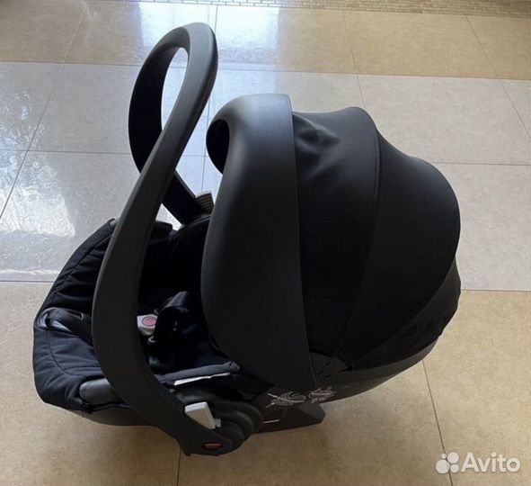 Автолюлька stokke besafe izi GO с базой isofix