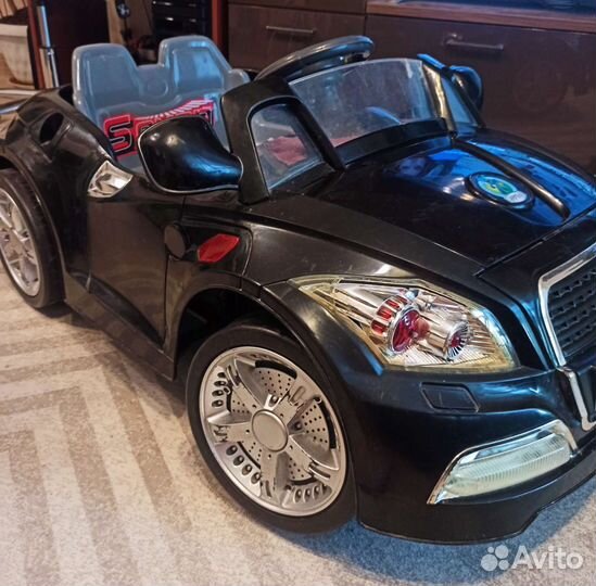 Детский электромобиль б/у