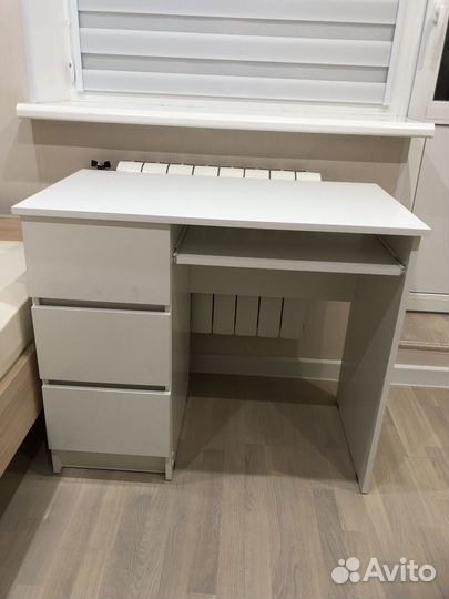 Компьютерный стол белый новый