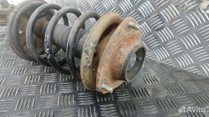 Стойка передняя левая hyundai tucson JM 2008