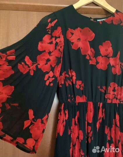 Эффектное платье H&M