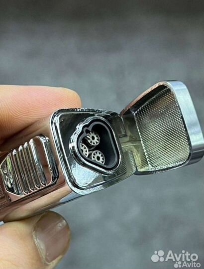 Сверхдолгая металлическая зажигалка