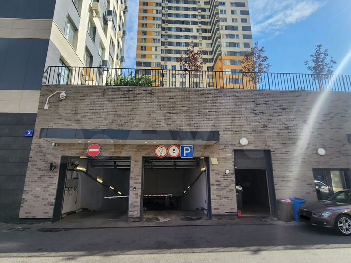 Машиноместо, 14 м²
