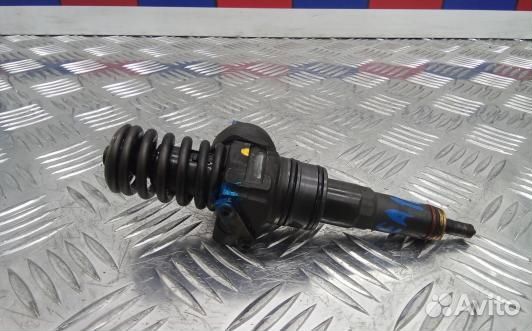 Форсунка дизельная volkswagen touareg 7L (PEA18AL0