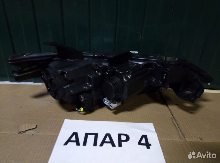 Фара левая Митсубиси Аутлендер 3