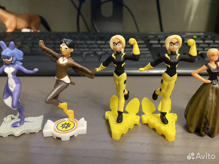 Лот Kinder surprise: Леди Баг 2022, 2021