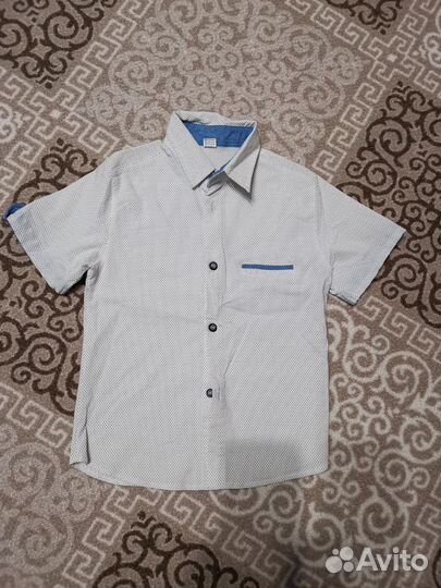 Рубашки и брюки на мальчика р-р 104-110