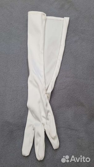 Шелковые перчатки