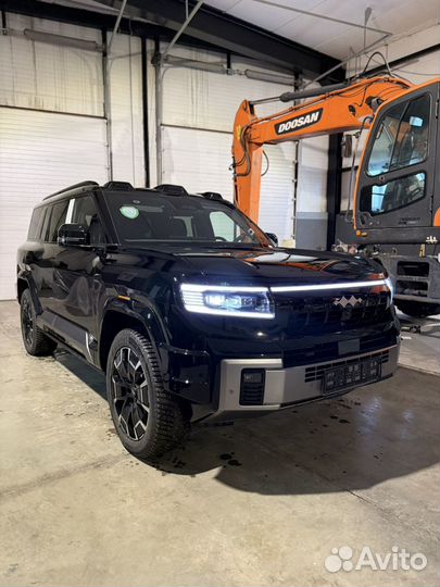 BYD Yangwang U8 2.0 AT, 2024, 10 км