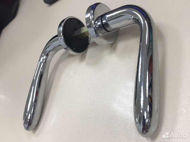 Дверные ручки межкомнатные Италия