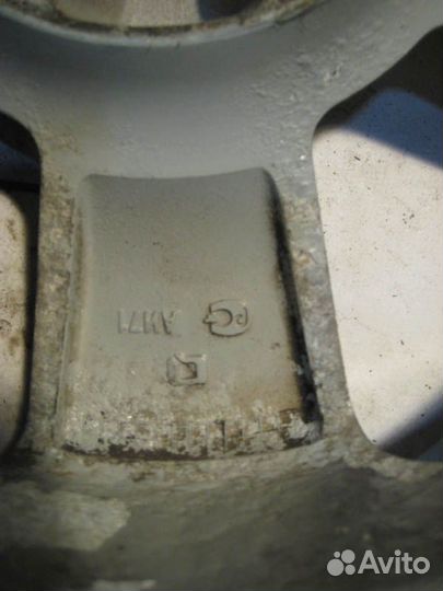 Диски Nissan R16 Литые 5x114.3 J6.5 C