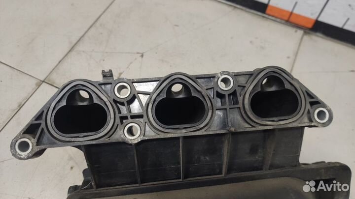 Впускной коллектор Skoda Fabia 1 6Y