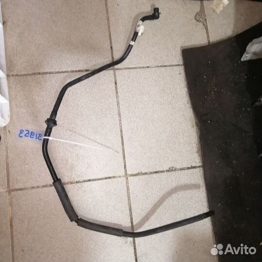 Трубка вентиляции картерных газов Ford Focus 2