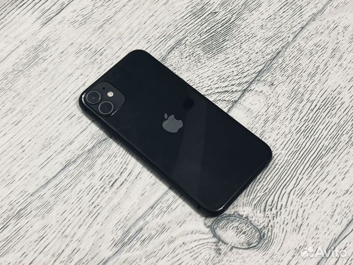 iPhone 11, 64 ГБ