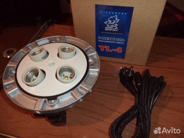 Осветитель постоянного света 4х ламповый Е27 TL-4