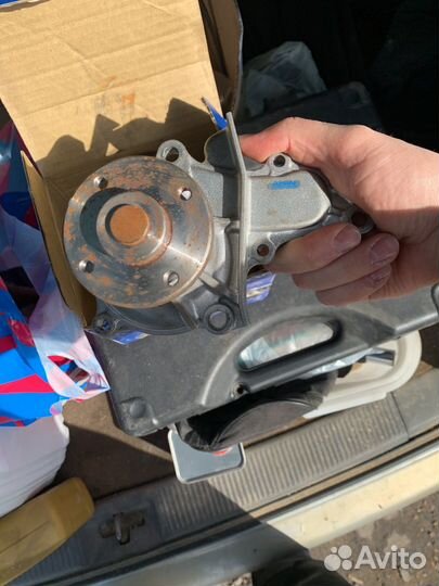 Помпа aisin WPT-018