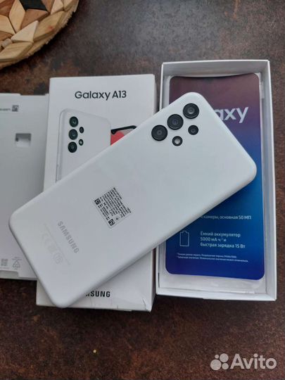 Samsung Galaxy A13, 4/64 ГБ