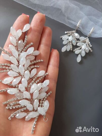 Украшение для волос на свадьбу или выпускной